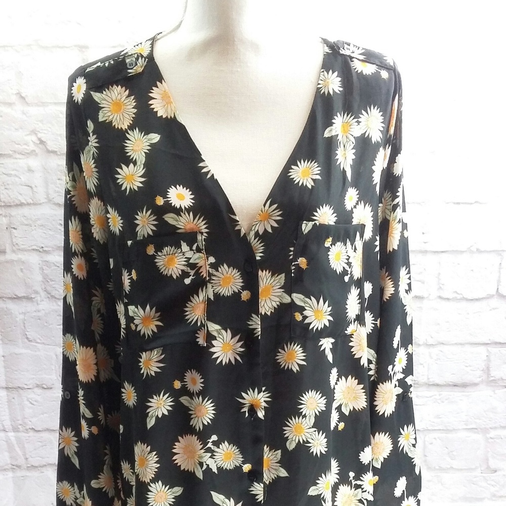 Cotton On Women's Tunic Size Large Black Daisy Top